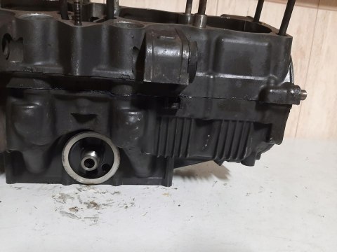 KARTER BLOK SILNIKA SUZUKI GSX R 750 R716 KARTER BLOK SILNIKA SUZUKI GSX R 750 R716