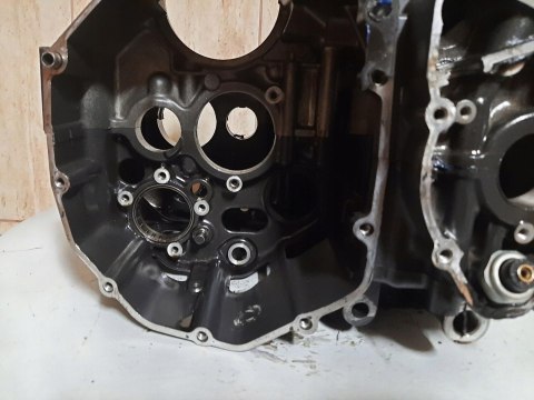 KARTER BLOK SILNIKA SUZUKI GSX R 750 R716 KARTER BLOK SILNIKA SUZUKI GSX R 750 R716