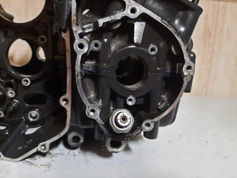 KARTER BLOK SILNIKA SUZUKI GSX R 750 R716 KARTER BLOK SILNIKA SUZUKI GSX R 750 R716