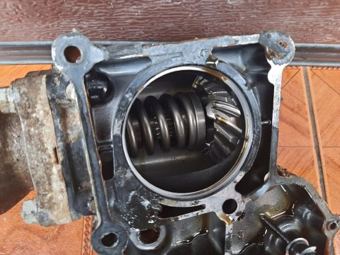 PRZEKŁADNIA KĄTOWA NAPĘD KAWASAKI KLF 250 PRZEKŁADNIA KĄTOWA NAPĘD KAWASAKI KLF 250