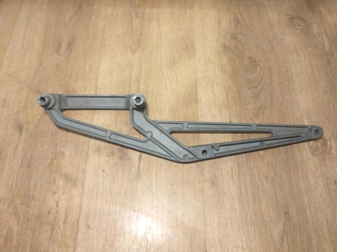 STELAŻ UCHWYT MOCOWANIE SUZUKI DR 650