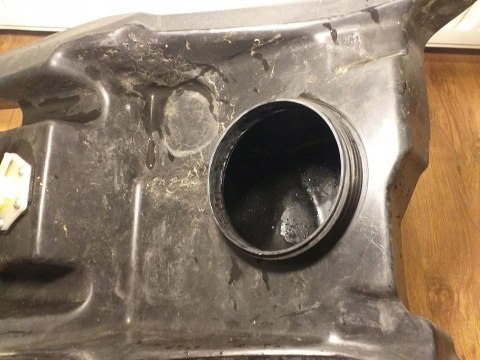 ZBIORNIK PALIWA BAK BMW F650 CS ZBIORNIK PALIWA BAK BMW F650 CS