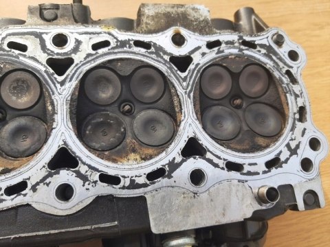 GŁOWICA HONDA CBF 600 PC 38 E GŁOWICA HONDA CBF 600 PC 38 E