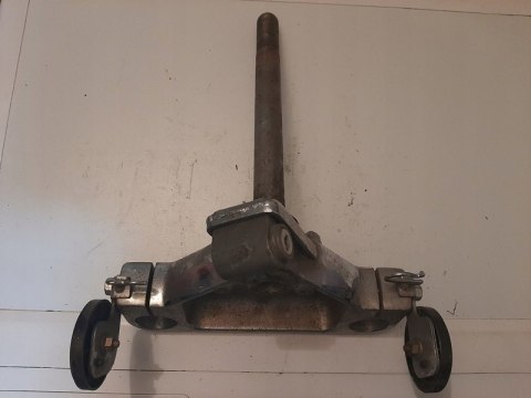 PÓŁKA DOLNA SZTYCA KYMCO ZING 125