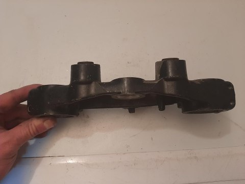 PÓŁKA GÓRNA ZAWIESZENIA HONDA XL 600 LM PÓŁKA GÓRNA ZAWIESZENIA HONDA XL 600 LM
