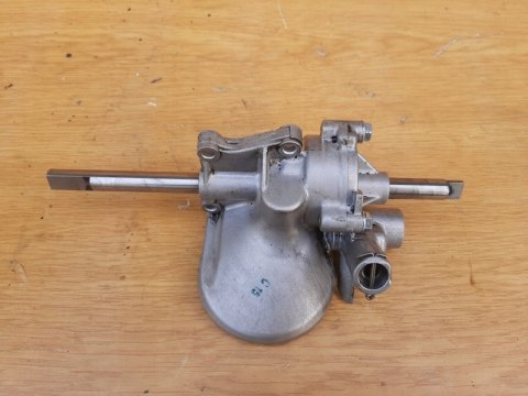 POMPA OLEJU OLEJOWA SMOK HONDA GOLDWING 1500 POMPA OLEJU OLEJOWA SMOK HONDA GOLDWING 1500