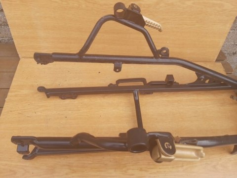 STELAŻ OGONA ZADUPEK KAWASAKI ZZR 400 600 STELAŻ OGONA ZADUPEK KAWASAKI ZZR 400 600