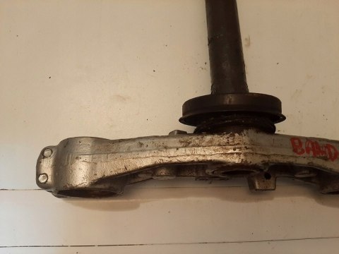 SZTYCA PÓŁKA DOLNA SUZUKI GSF BANDIT