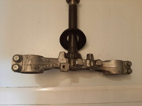 SZTYCA PÓŁKA DOLNA SUZUKI GSF BANDIT