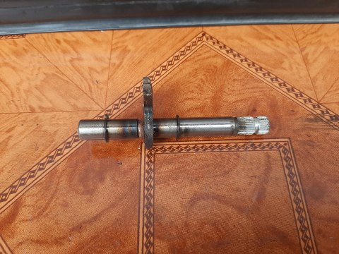 WAŁEK ROZRUSZNIKA TGB 425 BLADE WAŁEK ROZRUSZNIKA TGB 425 BLADE
