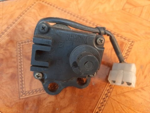 EXUP SILNICZEK ZAWORU YAMAHA RD 350 LC EXUP SILNICZEK ZAWORU YAMAHA RD 350 LC