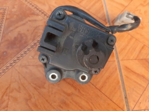EXUP SILNICZEK ZAWORU YAMAHA RD 350 LC EXUP SILNICZEK ZAWORU YAMAHA RD 350 LC