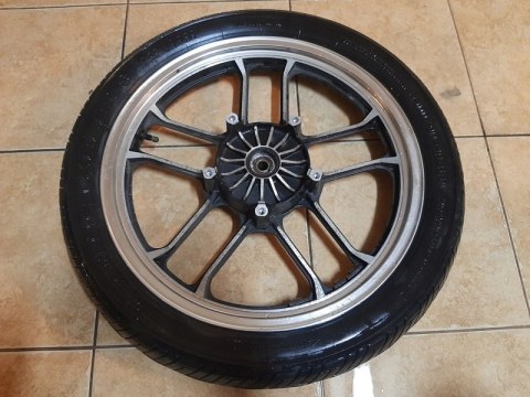 FELGA PRZÓD KOŁO HONDA MAGNA VF 500 V30 FELGA PRZÓD KOŁO HONDA MAGNA VF 500 V30