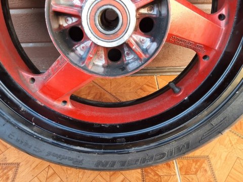 KOŁO FELGA TYŁ KAWASAKI ZX12R 2000R. KOŁO FELGA TYŁ KAWASAKI ZX12R 2000R.