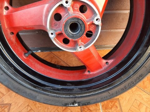 KOŁO FELGA TYŁ KAWASAKI ZX12R 2000R. KOŁO FELGA TYŁ KAWASAKI ZX12R 2000R.