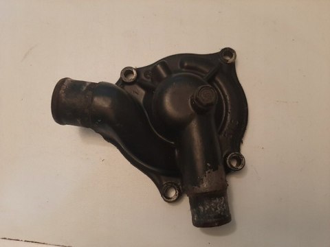 OBUDOWA POMPY WODY CIECZY KAWASAKI GPX 600 OBUDOWA POMPY WODY CIECZY KAWASAKI GPX 600