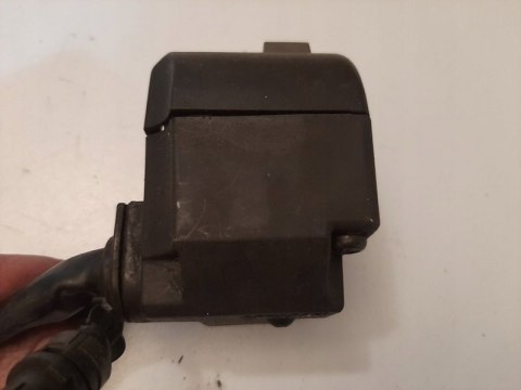 PRZEŁĄCZNIK LEWY KAWASAKI GPZ750 TURBO ZX750E 016 PRZEŁĄCZNIK LEWY KAWASAKI GPZ750 TURBO ZX750E 016