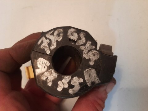 PRZEŁĄCZNIK LEWY SUZUKI RG 125 GSX 750 R 374-10 PRZEŁĄCZNIK LEWY SUZUKI RG 125 GSX 750 R 374-10