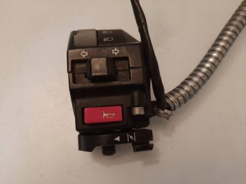 PRZEŁĄCZNIK LEWY YAMAHA FZR 400 YHA 229 SAE QB2 PRZEŁĄCZNIK LEWY YAMAHA FZR 400 YHA 229 SAE QB2