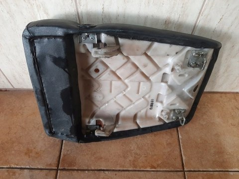 SIEDZENIE FOTEL PASAŻERA KAWASAKI ZXR 750 H SIEDZENIE FOTEL PASAŻERA KAWASAKI ZXR 750 H