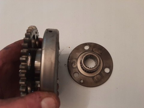 SPRZĘGIEŁKO ROZRUSZNIKA HONDA MAGNA VF 500 V30 SPRZĘGIEŁKO ROZRUSZNIKA HONDA MAGNA VF 500 V30
