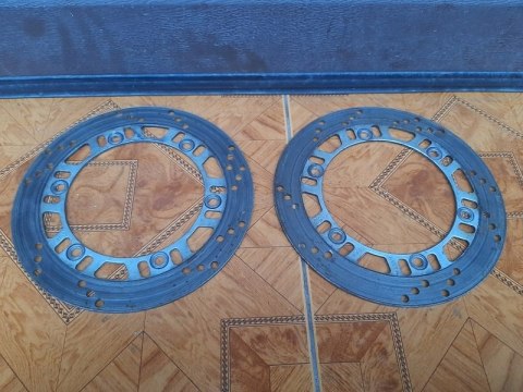 TARCZE HAMULCOWE PRZÓD LEWA PRAWA KAWASAKI GPX 600 TARCZE HAMULCOWE PRZÓD LEWA PRAWA KAWASAKI GPX 600