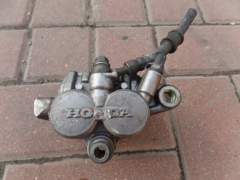 ZACISK HAMULCOWY HONDA SHADOW 1100 ZACISK HAMULCOWY HONDA SHADOW 1100