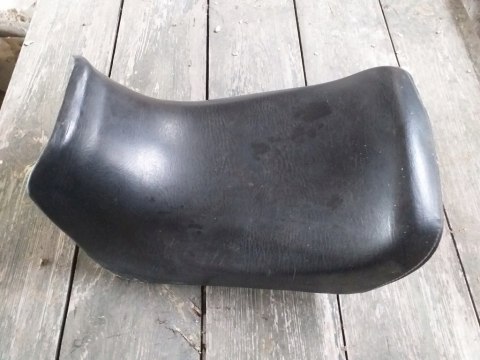 FOTEL SIEDZENIE PRZÓD PRZEDNIE KAWASAKI GPZ 600 FOTEL SIEDZENIE PRZÓD PRZEDNIE KAWASAKI GPZ 600