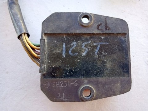 REGULATOR NAPIĘCIA HONDA CB 125 SH231-6 REGULATOR NAPIĘCIA HONDA CB 125 SH231-6