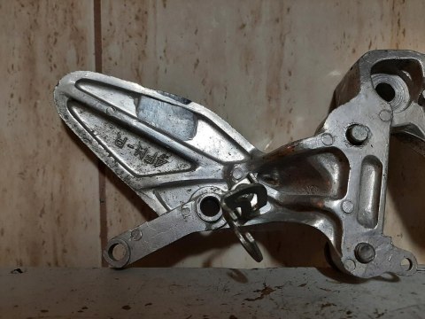 SET PODNÓŻEK YAMAHA YZF 750 SET PODNÓŻEK YAMAHA YZF 750