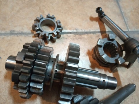 SKRZYNIA BIEGÓW KAWASAKI KFX 700 SKRZYNIA BIEGÓW KAWASAKI KFX 700