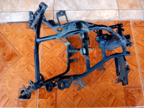 STELAŻ CZASZY HONDA S WING 125 STELAŻ CZASZY HONDA S WING 125