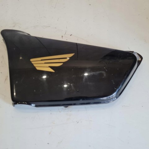 HONDA VF 700 MAGNA RC21E BOK BOCZEK OWIEWKA LEWY