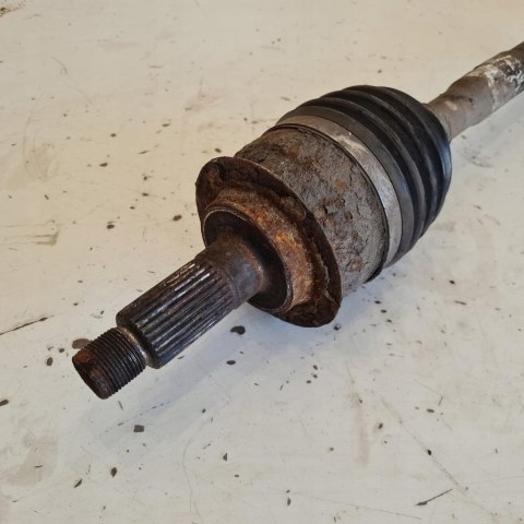 FIAT SEDICI SUZUKI SX4 4X4 1.9 MUTIJET PÓŁOŚ NAPĘDOWA PRAWY PRZÓD PRZEDNIA