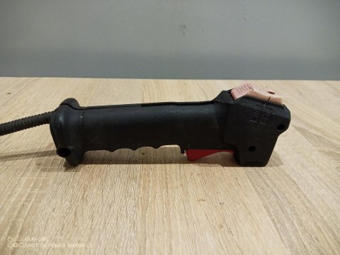 IKRA BT 1045/1 RĄCZKA GAZU MANETKA RĘKOJEŚĆ UCHWYT ORYG