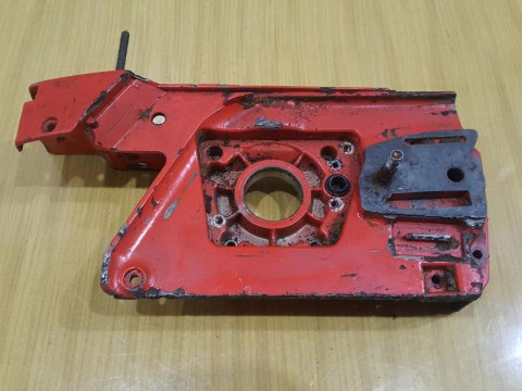 JONSERED 625 KARTER OBUDOWA SILNIKA POŁÓWKA KORPUS ORYG