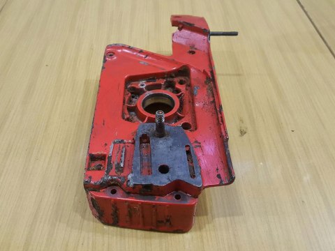 JONSERED 625 KARTER OBUDOWA SILNIKA POŁÓWKA KORPUS ORYG