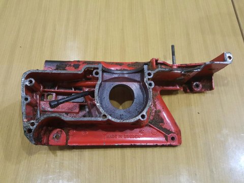 JONSERED 625 KARTER OBUDOWA SILNIKA POŁÓWKA KORPUS ORYG