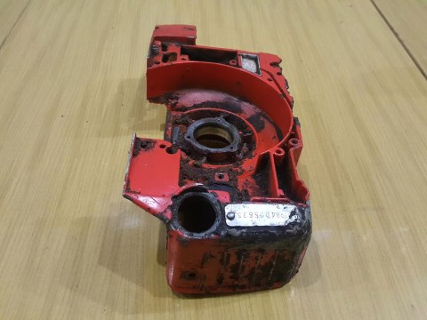 JONSERED 625 KARTER OBUDOWA SILNIKA POŁÓWKA KORPUS ORYG