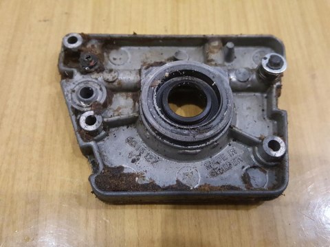 JONSERED 625 POMPA POMPKA OLEJU OLEJOWA ORYG