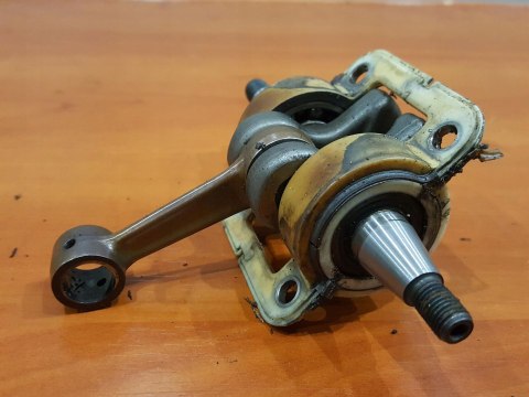 JONSERED GR44 WAŁ KORBOWY KORBOWÓD ORYG