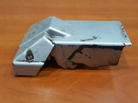 MCCULLOCH CALIFORNIA 90 OSŁONA OBUDOWA POKRYWA ORYG