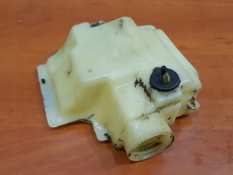 MCCULLOCH CALIFORNIA 90 ZBIORNIK PALIWA BAK ORYG