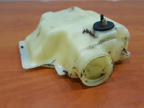 MCCULLOCH CALIFORNIA 90 ZBIORNIK PALIWA BAK ORYG