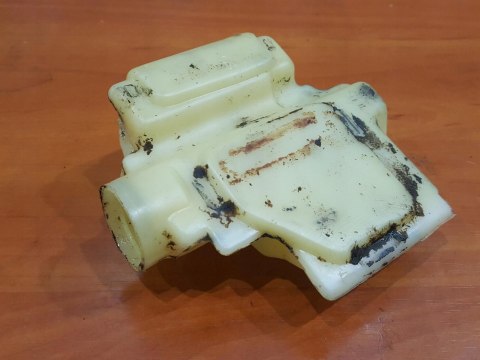 MCCULLOCH CALIFORNIA 90 ZBIORNIK PALIWA BAK ORYG