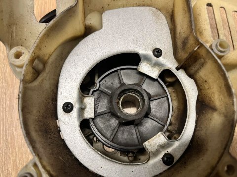 MR.GARDENER BT 2538 SZARPAK STARTER OBUDOWA ORYG