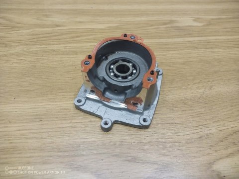 McCULLOCH B26 PS KARTER OBUDOWA SILNIKA BLOK ORYG