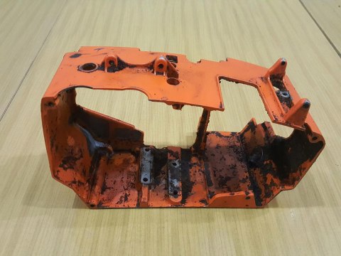 SHINDAIWA YB 301 OBUDOWA OSŁONA KORPUS ORYG