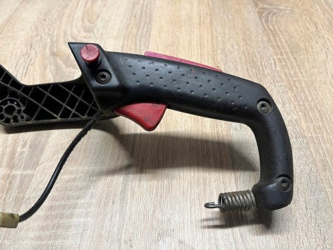HOMELITE I4550B RĄCZKA GAZU RĘKOJEŚĆ UCHWYT KABŁĄK