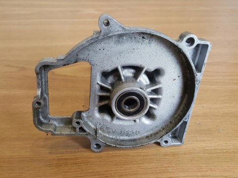 HOMELITE I625CD KARTER OBUDOWA SILNIKA KORPUS